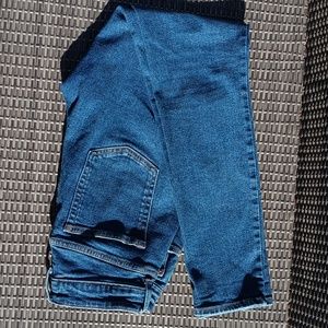 H&M size 6 stretch jeans